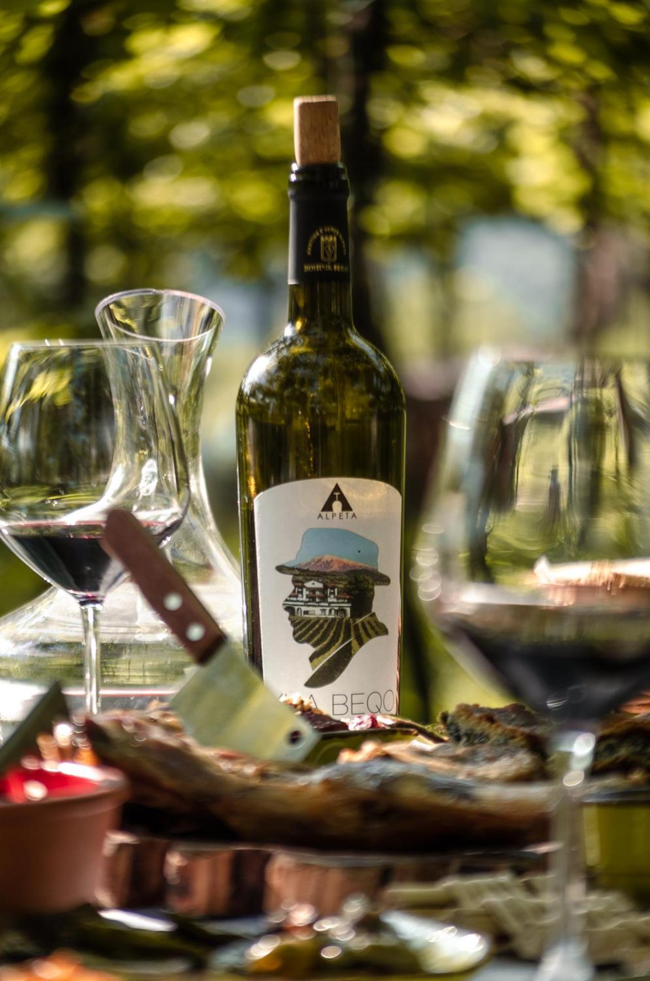 Alpeta Agrotourism & Winery - Roshnik , Berat Hotel Exterior photo